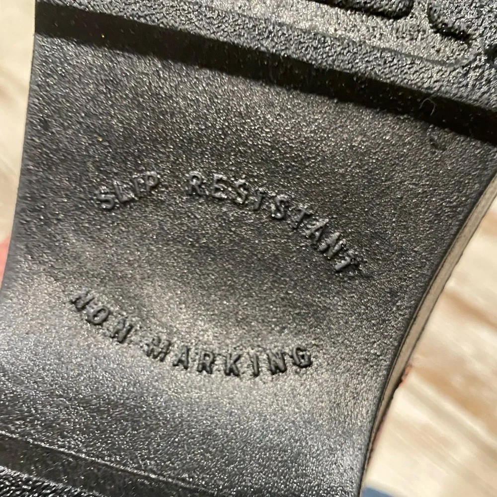 EASY STREET "Tiffany clog" slip resistant/non-marking. FUN & PRACTICAL 🎉 - Picture 4 of 14